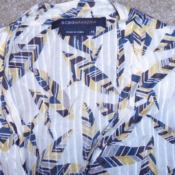 BCBGMaxAzria Sheer Feather Print Belted Blouse Top - Picture 10 of 10